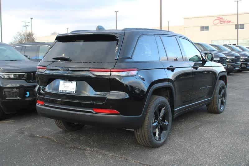 new 2025 Jeep Grand Cherokee car, priced at $46,020