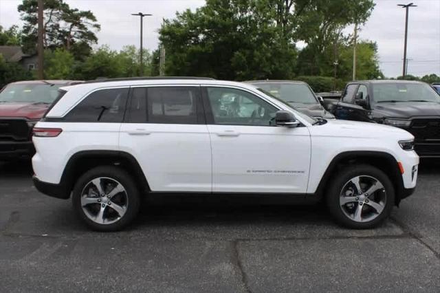 new 2024 Jeep Grand Cherokee car, priced at $49,760