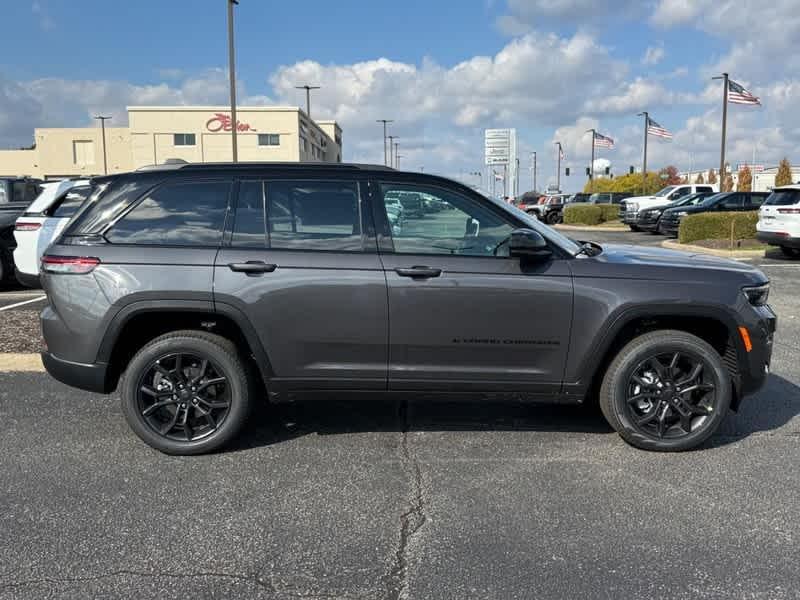 new 2025 Jeep Grand Cherokee car, priced at $48,733
