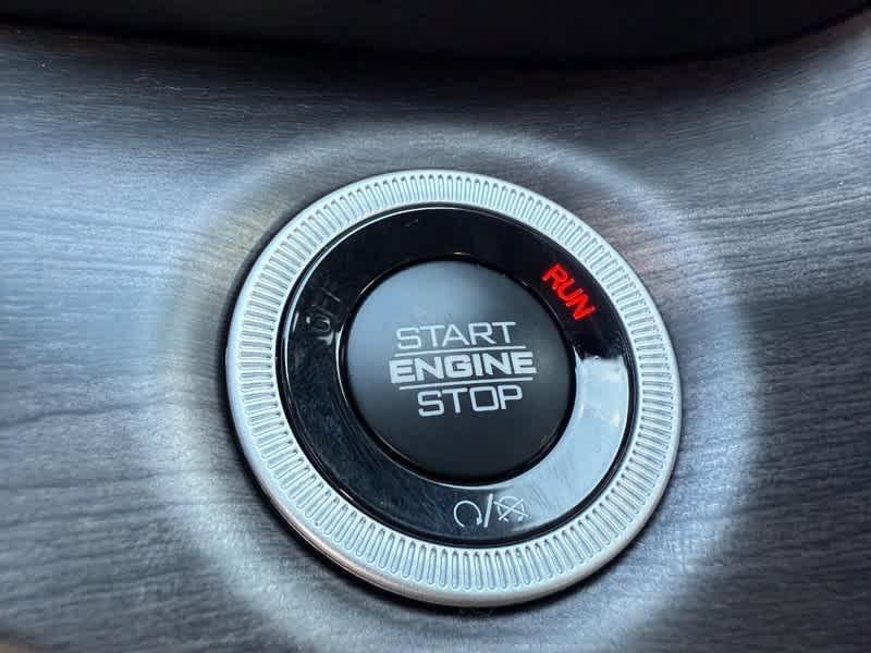 new 2025 Jeep Grand Cherokee car, priced at $48,733