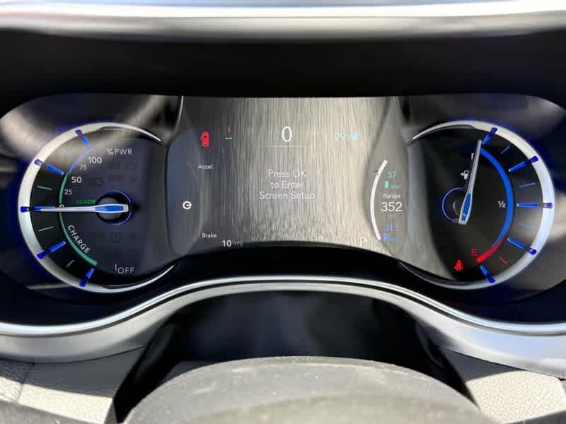 new 2025 Chrysler Pacifica Hybrid car, priced at $53,756