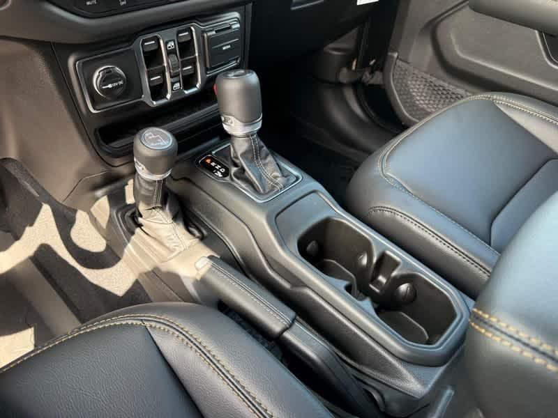 new 2025 Jeep Wrangler car, priced at $52,692