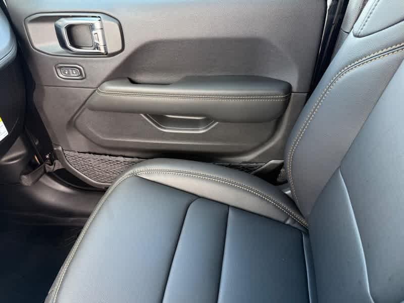 new 2025 Jeep Wrangler car, priced at $52,692