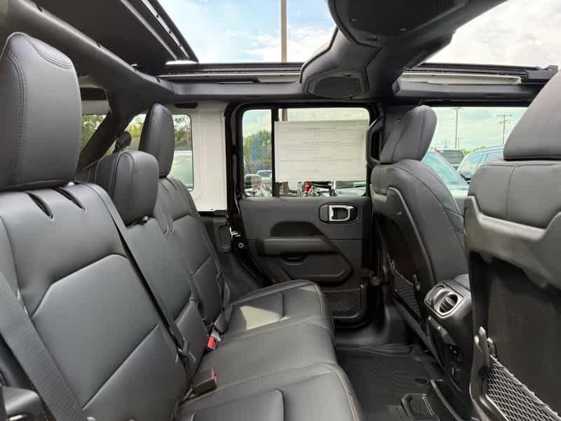 new 2025 Jeep Wrangler car, priced at $53,768