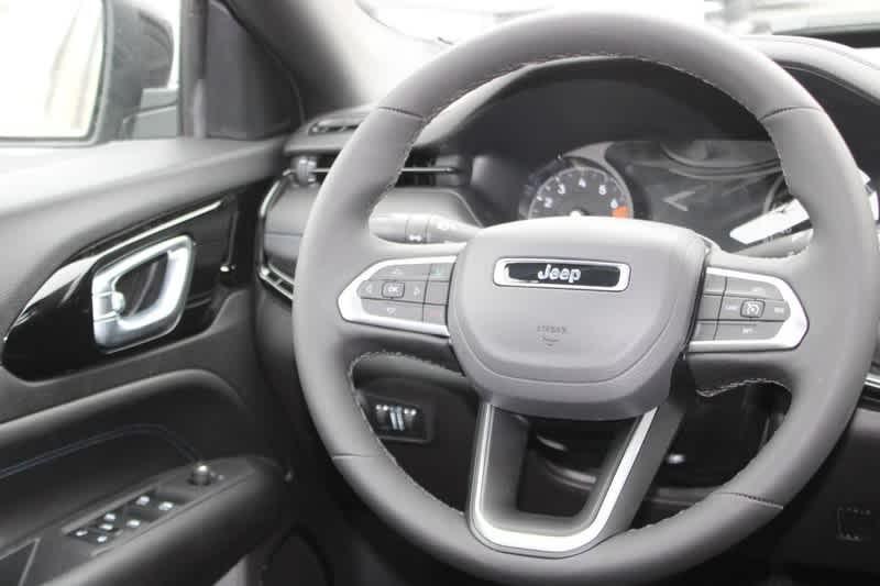 new 2025 Jeep Compass car, priced at $31,058