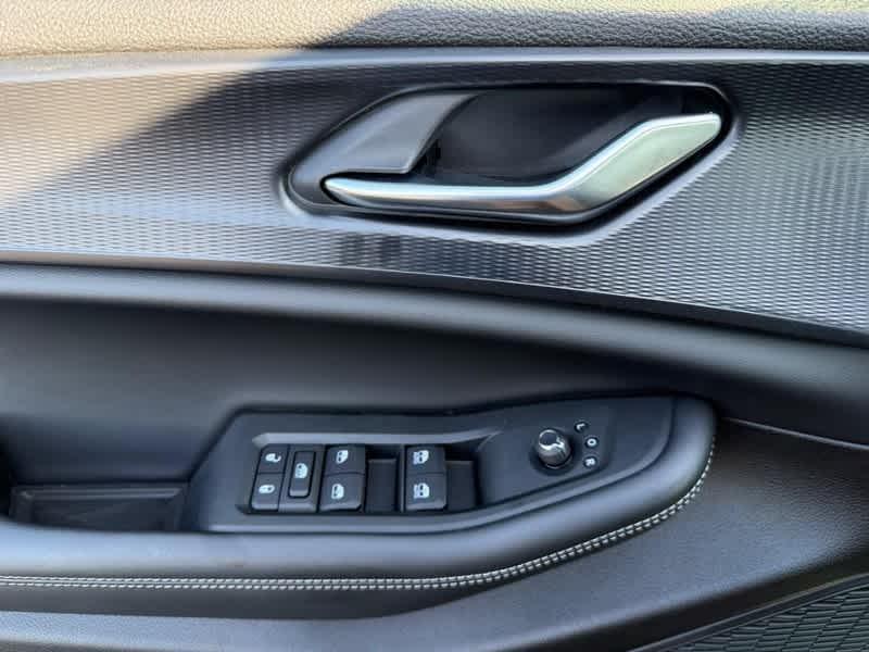 new 2025 Jeep Grand Cherokee L car, priced at $46,217