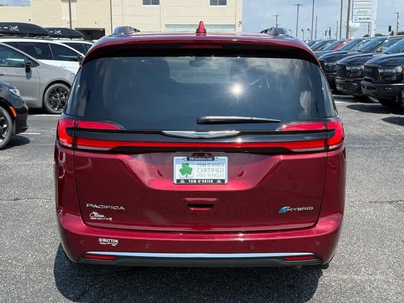 used 2021 Chrysler Pacifica Hybrid car, priced at $29,988