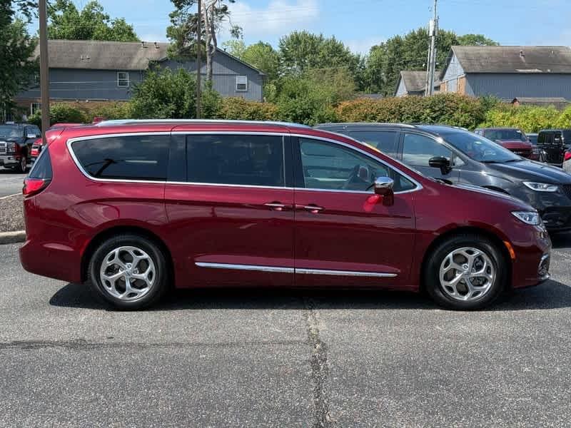 used 2021 Chrysler Pacifica Hybrid car, priced at $29,988