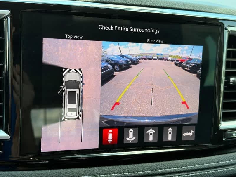 used 2022 Chrysler Pacifica Hybrid car, priced at $33,985