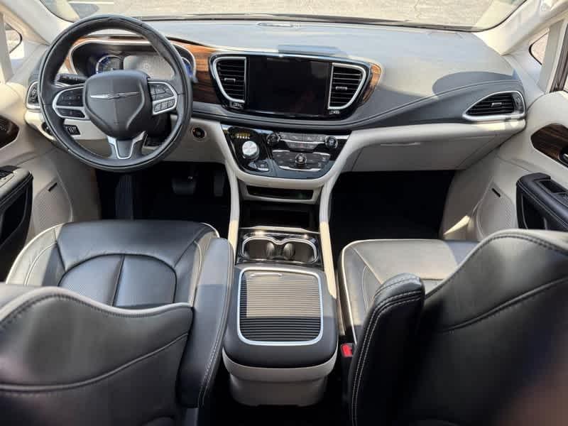 used 2022 Chrysler Pacifica Hybrid car, priced at $33,985