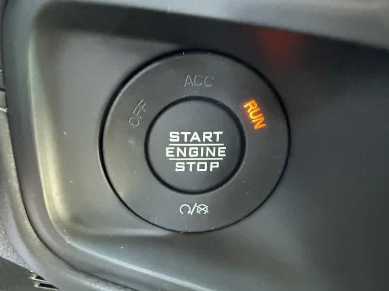 new 2025 Jeep Gladiator car, priced at $47,626