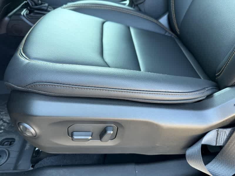 new 2025 Jeep Gladiator car, priced at $47,626