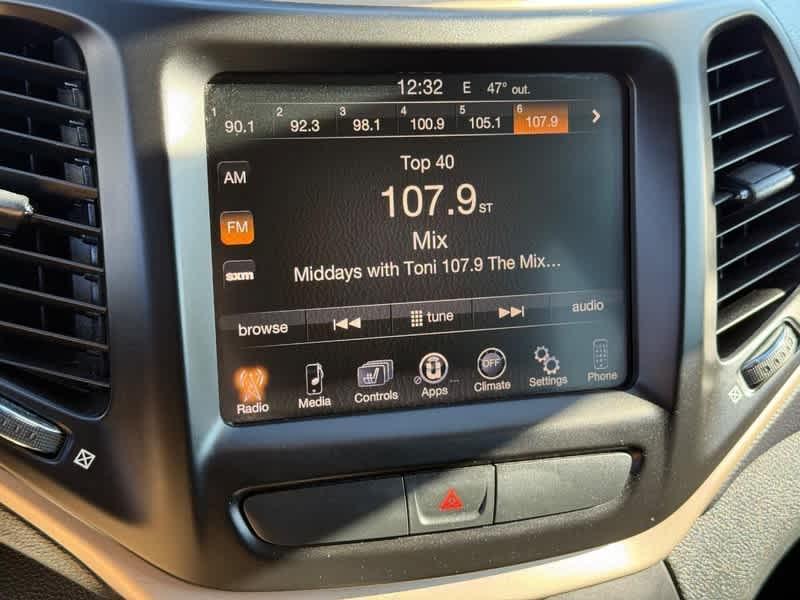 used 2015 Jeep Cherokee car, priced at $7,800