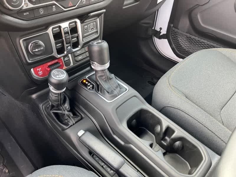 new 2025 Jeep Wrangler car, priced at $53,775