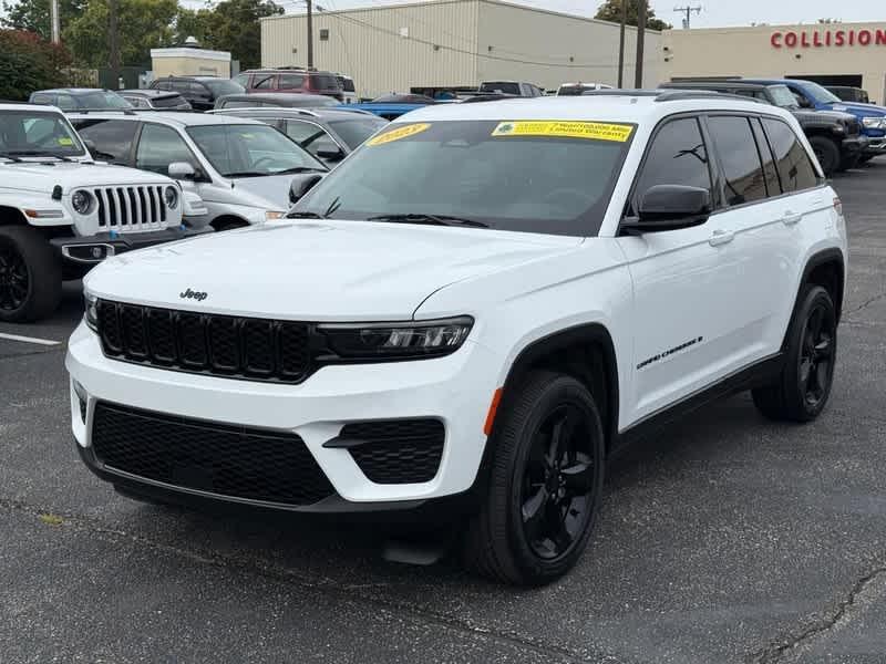 used 2023 Jeep Grand Cherokee car, priced at $30,485