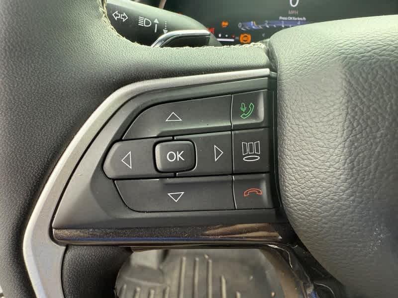 used 2023 Jeep Grand Cherokee car, priced at $30,485