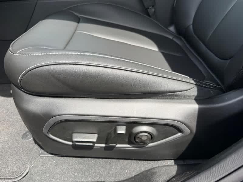 new 2025 Jeep Grand Cherokee car, priced at $49,507