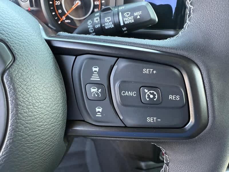 new 2025 Jeep Wrangler car, priced at $60,672