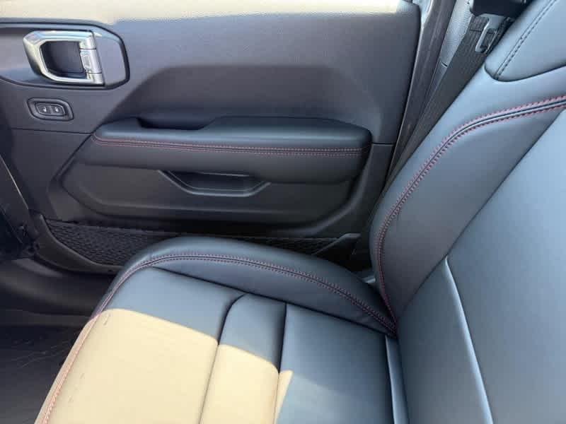 new 2025 Jeep Wrangler car, priced at $60,672