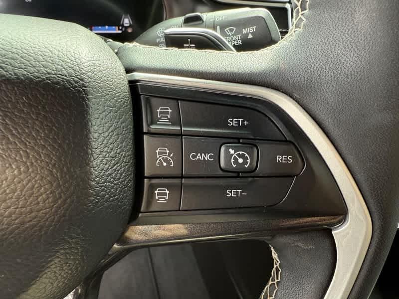 used 2023 Jeep Grand Cherokee L car, priced at $33,985