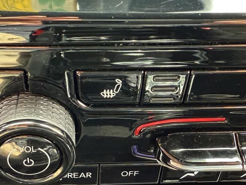 used 2023 Jeep Grand Cherokee L car, priced at $33,985