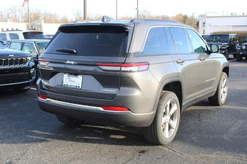 new 2025 Jeep Grand Cherokee car, priced at $45,920