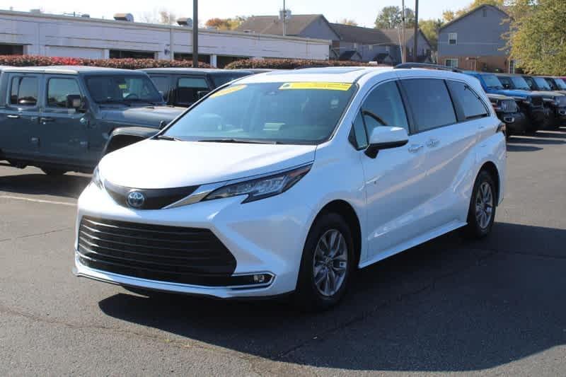 used 2022 Toyota Sienna car, priced at $40,500