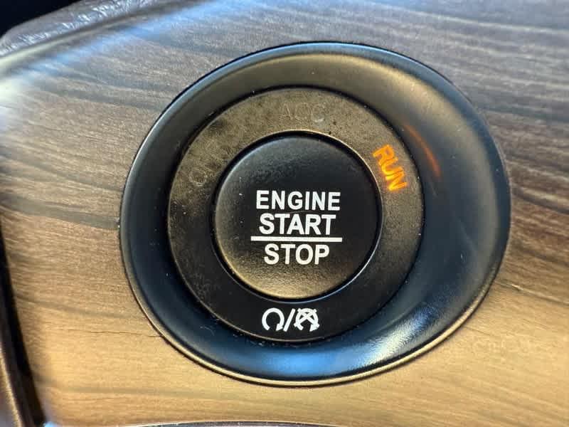 used 2021 Jeep Grand Cherokee car, priced at $23,485