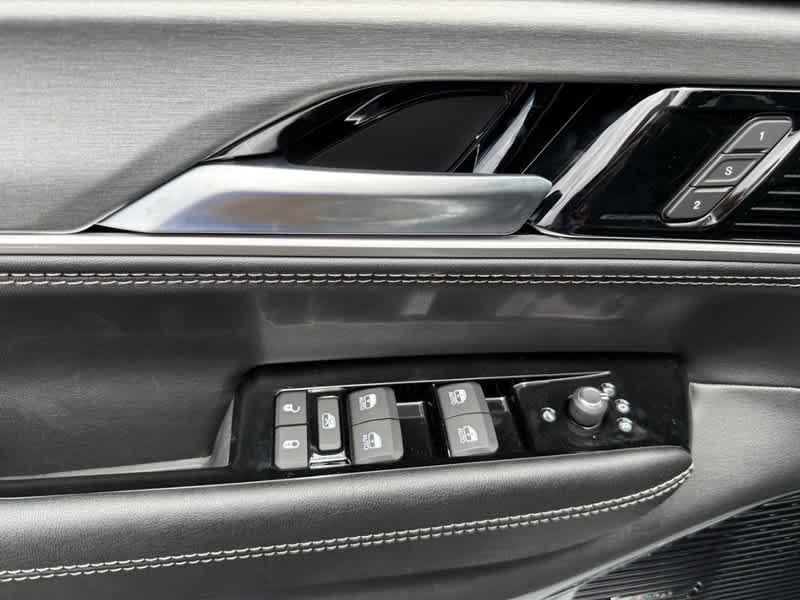 new 2025 Jeep Wagoneer L car, priced at $75,497