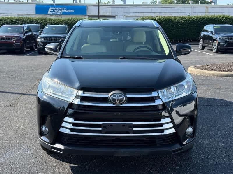 used 2018 Toyota Highlander car, priced at $22,988
