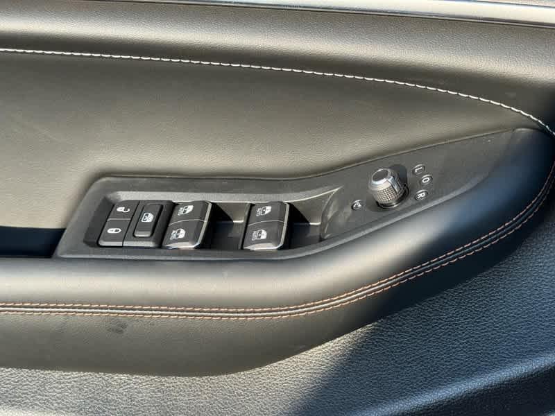 new 2025 Jeep Grand Cherokee car, priced at $57,251