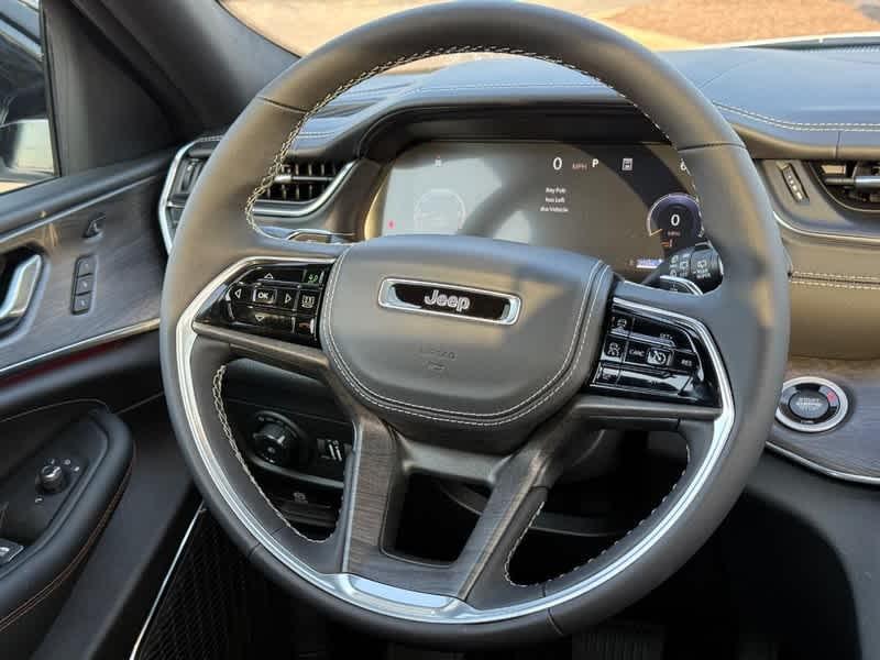 new 2025 Jeep Grand Cherokee car, priced at $57,251