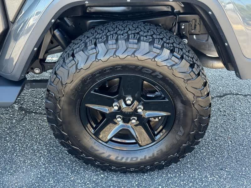 used 2021 Jeep Gladiator car, priced at $29,985