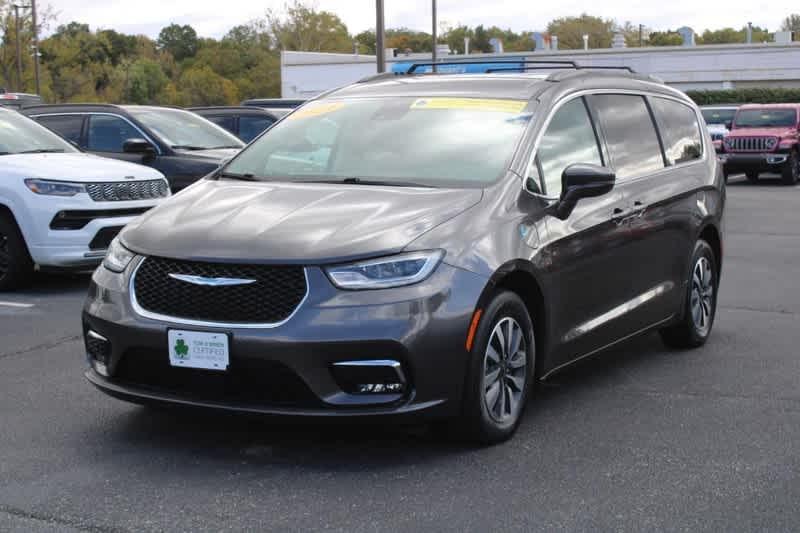 used 2021 Chrysler Pacifica Hybrid car, priced at $25,785