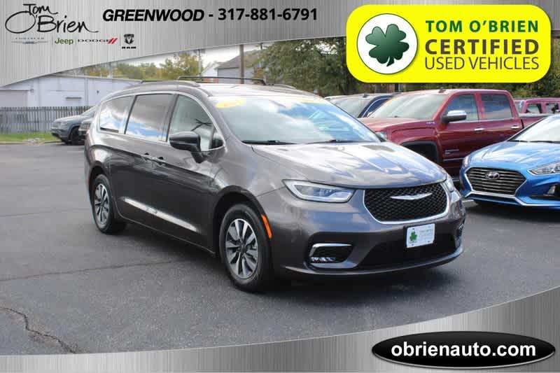 used 2021 Chrysler Pacifica Hybrid car, priced at $25,785