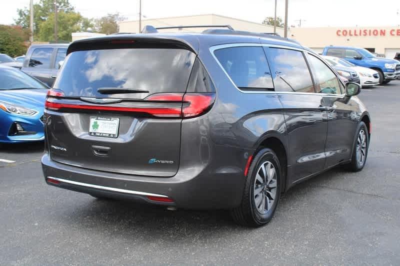 used 2021 Chrysler Pacifica Hybrid car, priced at $25,785