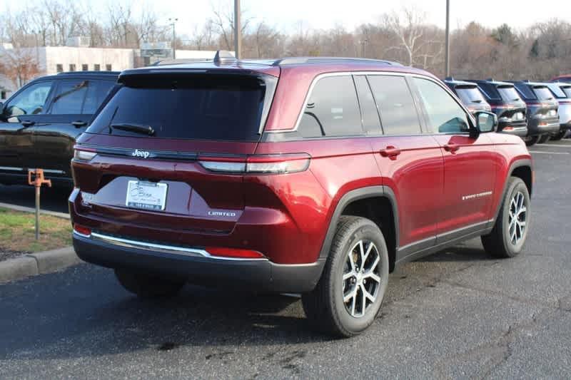 new 2025 Jeep Grand Cherokee car, priced at $42,613