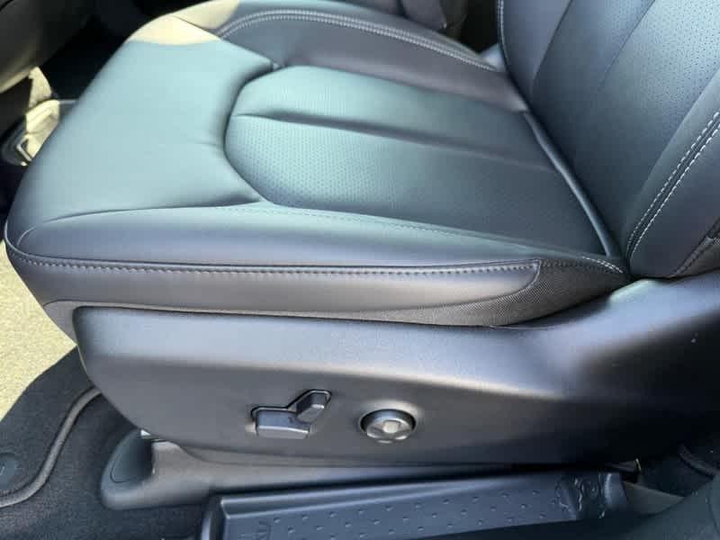 new 2026 Chrysler Pacifica car, priced at $46,166