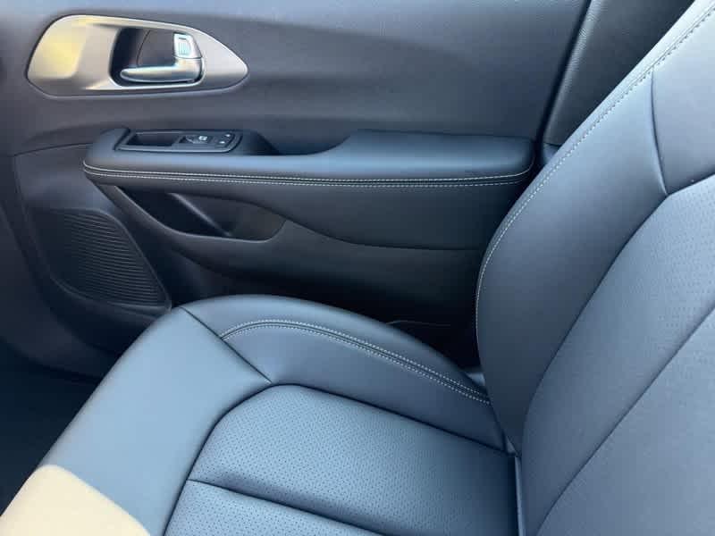 new 2026 Chrysler Pacifica car, priced at $46,166