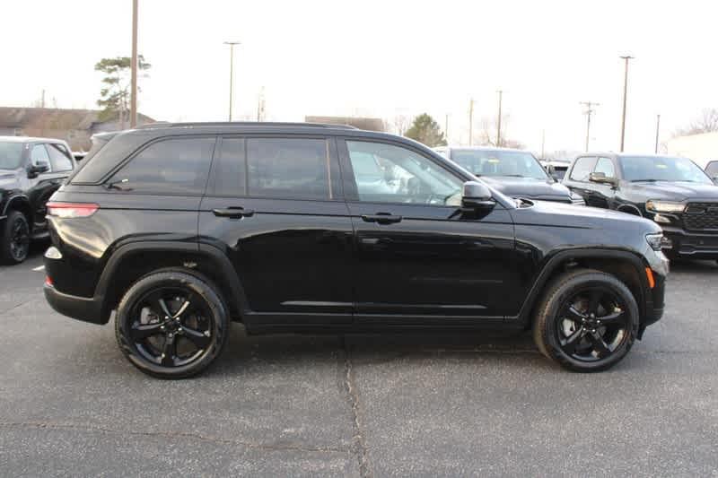 used 2023 Jeep Grand Cherokee car, priced at $37,485