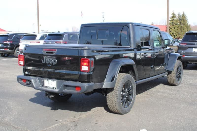 new 2025 Jeep Gladiator car, priced at $43,342