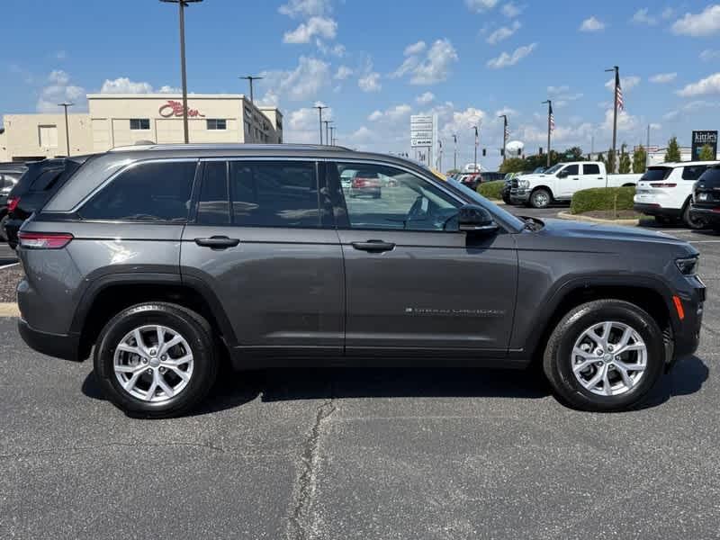 used 2022 Jeep Grand Cherokee car, priced at $31,988