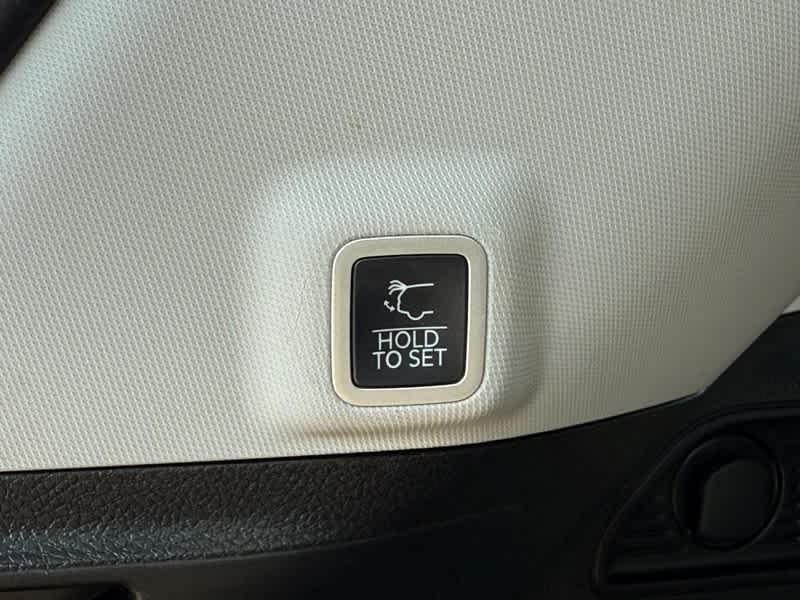 used 2022 Jeep Grand Cherokee car, priced at $31,988
