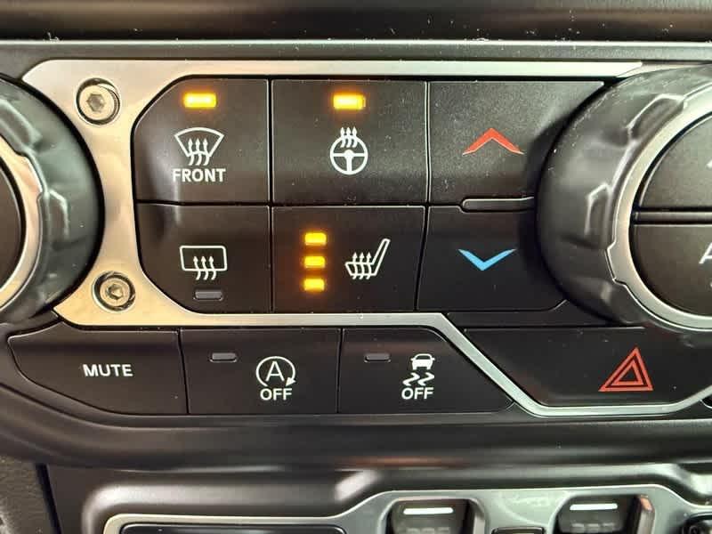 used 2021 Jeep Gladiator car, priced at $30,485