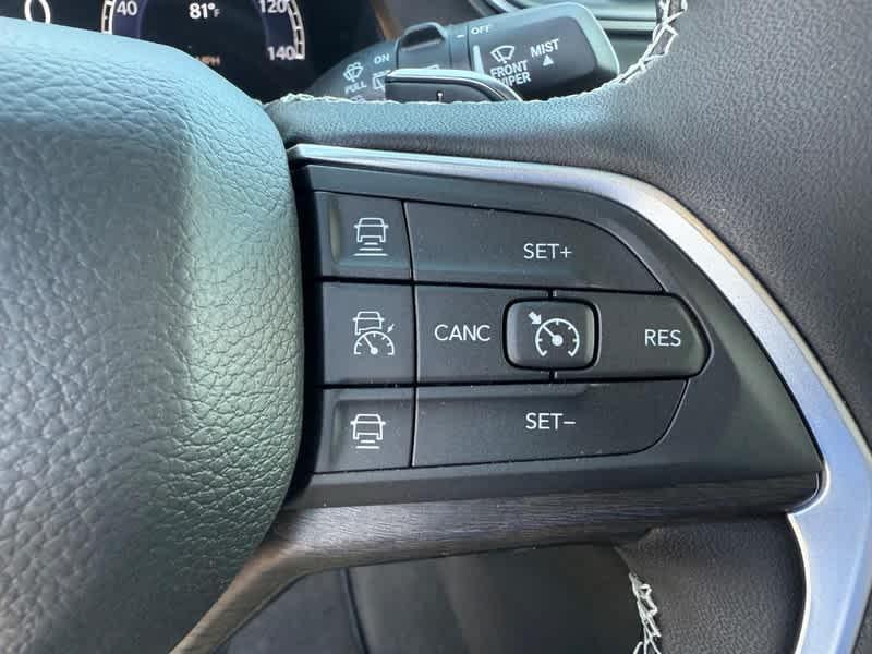 new 2025 Jeep Grand Cherokee car, priced at $49,940