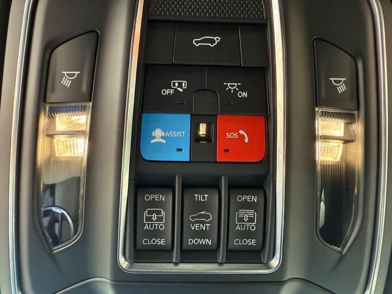 new 2025 Jeep Grand Cherokee car, priced at $49,940