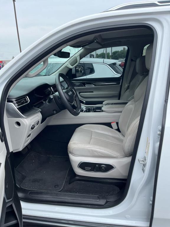 used 2022 Jeep Wagoneer car, priced at $47,988