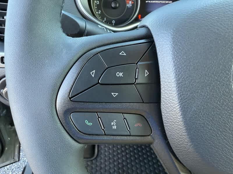 used 2022 Jeep Cherokee car, priced at $30,988