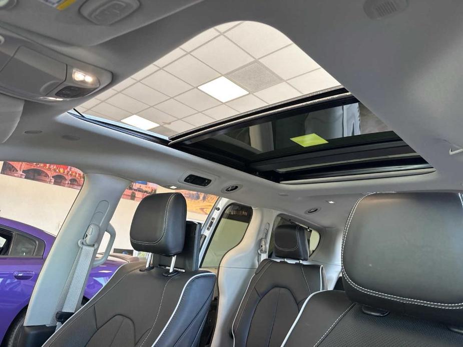 new 2024 Chrysler Pacifica car, priced at $47,860