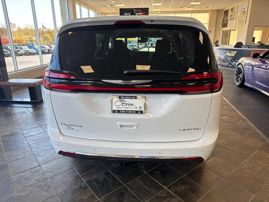 new 2024 Chrysler Pacifica car, priced at $47,860